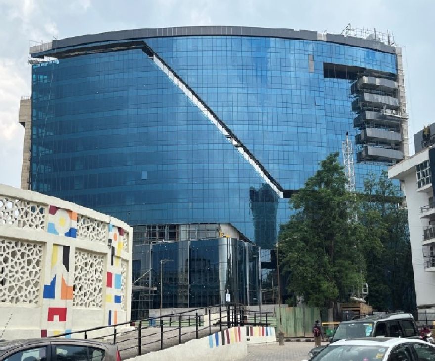 NEW OFFICE BIG TECH COMPANY